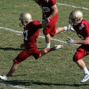 老将诺阿宝刀未老，19分14篮板3助攻全能表现点燃主场