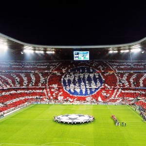 英超焦点战，桑德兰主场迎战伯恩茅斯，扎卡穆杰莱领衔防线，塞门约阿德利锋线对决