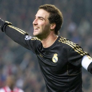 蓝军财政风暴，恩昆库转投米兰，切尔西夏窗收入突破三亿欧元大关